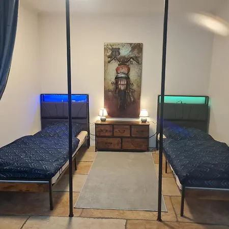 Super Schoene Monteurunterkunft, Handwerkerwohnung, Naehe Hanau Und Frankfurt Apartmán