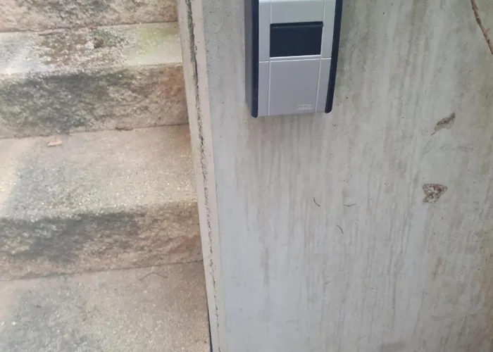 Apartamento Super Schoene Monteurunterkunft, Handwerkerwohnung, Naehe Hanau Und Frankfurt Nidderau